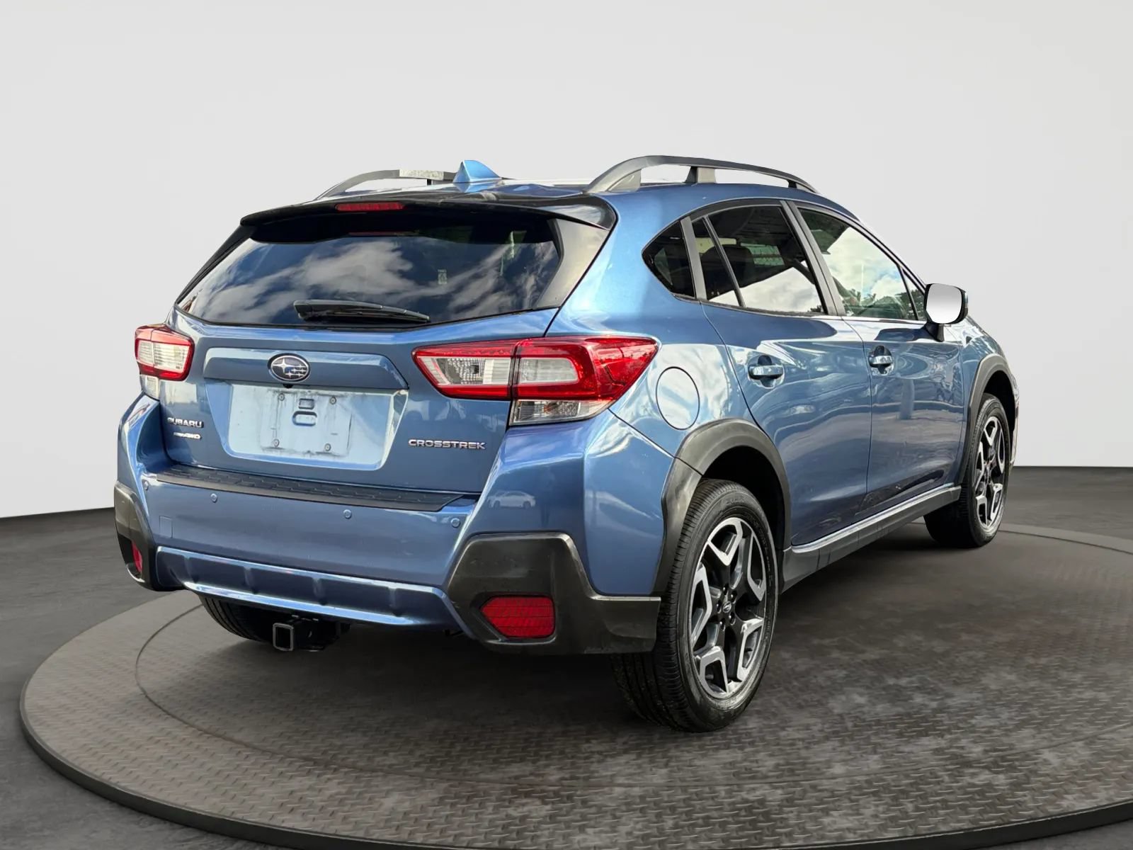 Used 2019 Subaru Crosstrek 2.0i Limited w/ Moonroof Package w/Navigation AWD/4WD image 10