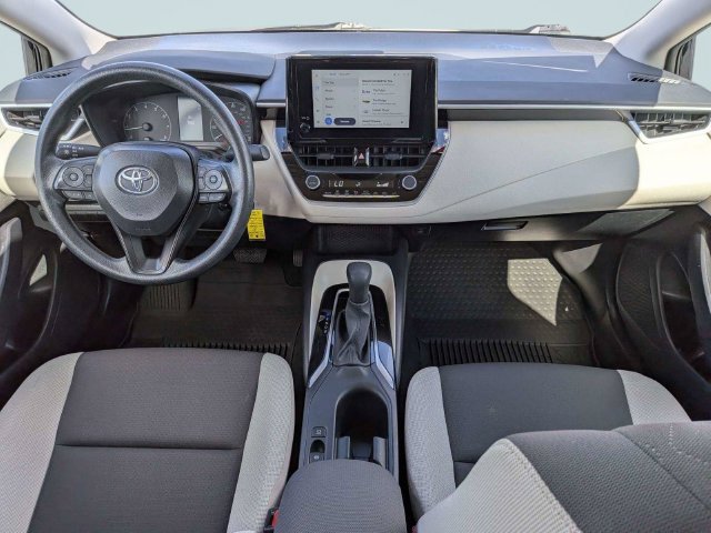 Used 2025 Toyota Corolla LE FWD image 13