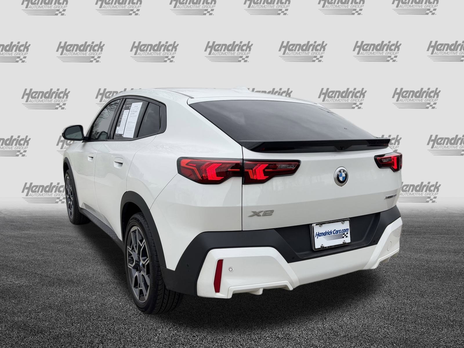 Certified 2025 BMW X2 xDrive28i image 8