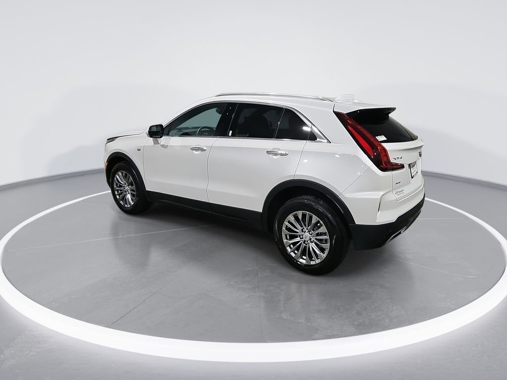 Used 2024 Cadillac XT4 Premium Luxury image 6