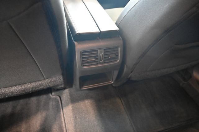 Used 2023 Nissan Rogue S AWD/4WD image 26