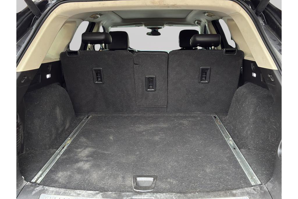 Used 2017 Cadillac XT5 Luxury w/ Driver Awareness Package FWD image 25