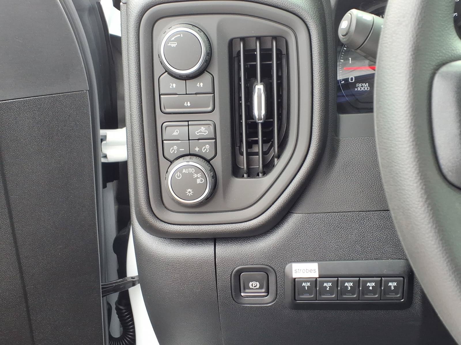 New 2026 Chevrolet Silverado 3500 W/T w/ WT Convenience Package AWD/4WD image 13
