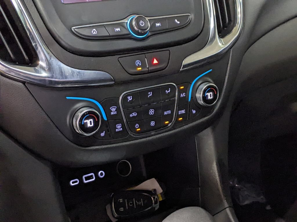 Used 2023 Chevrolet Equinox LT FWD image 18