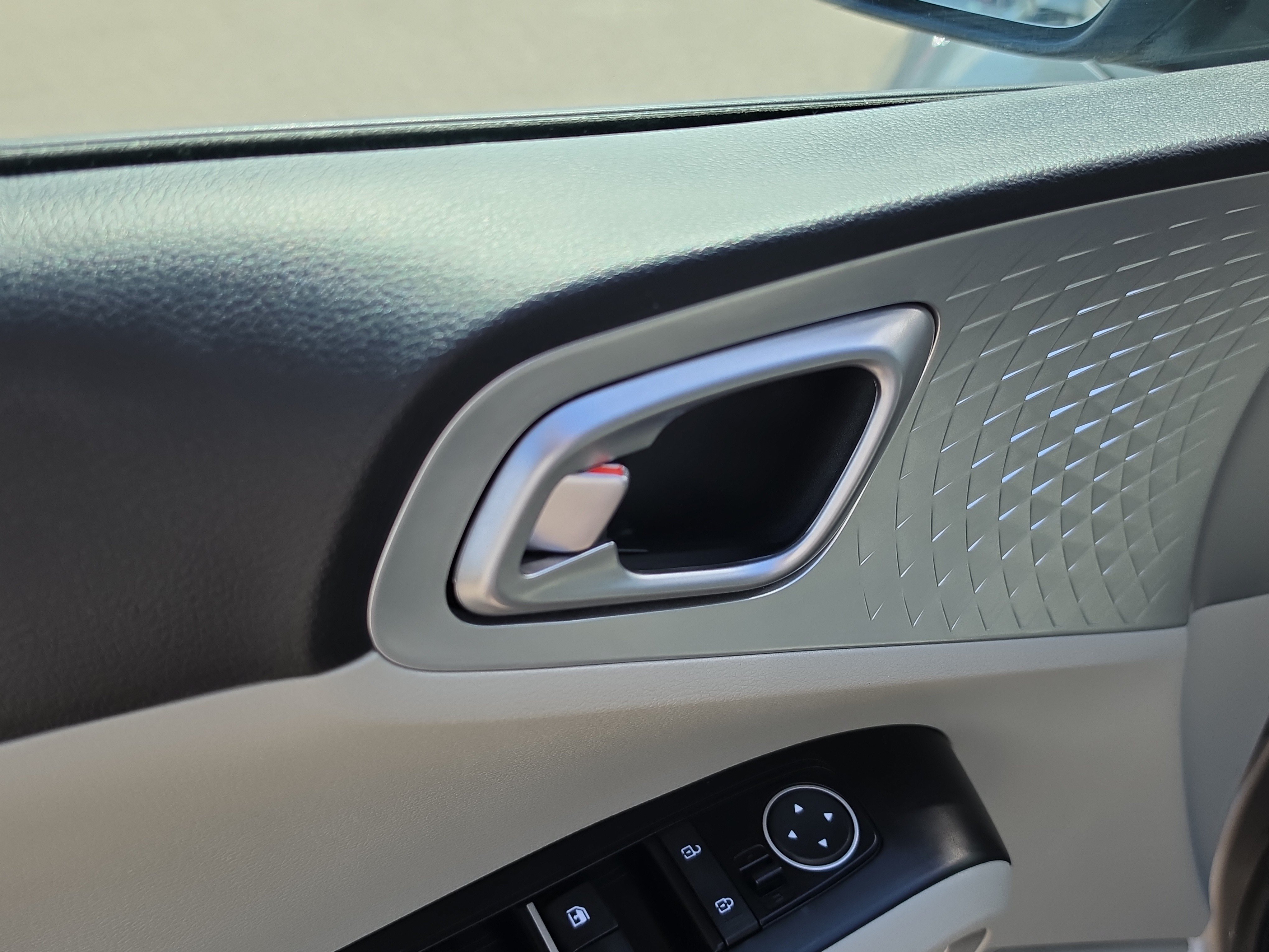 Certified 2024 Kia Soul LX FWD image 18