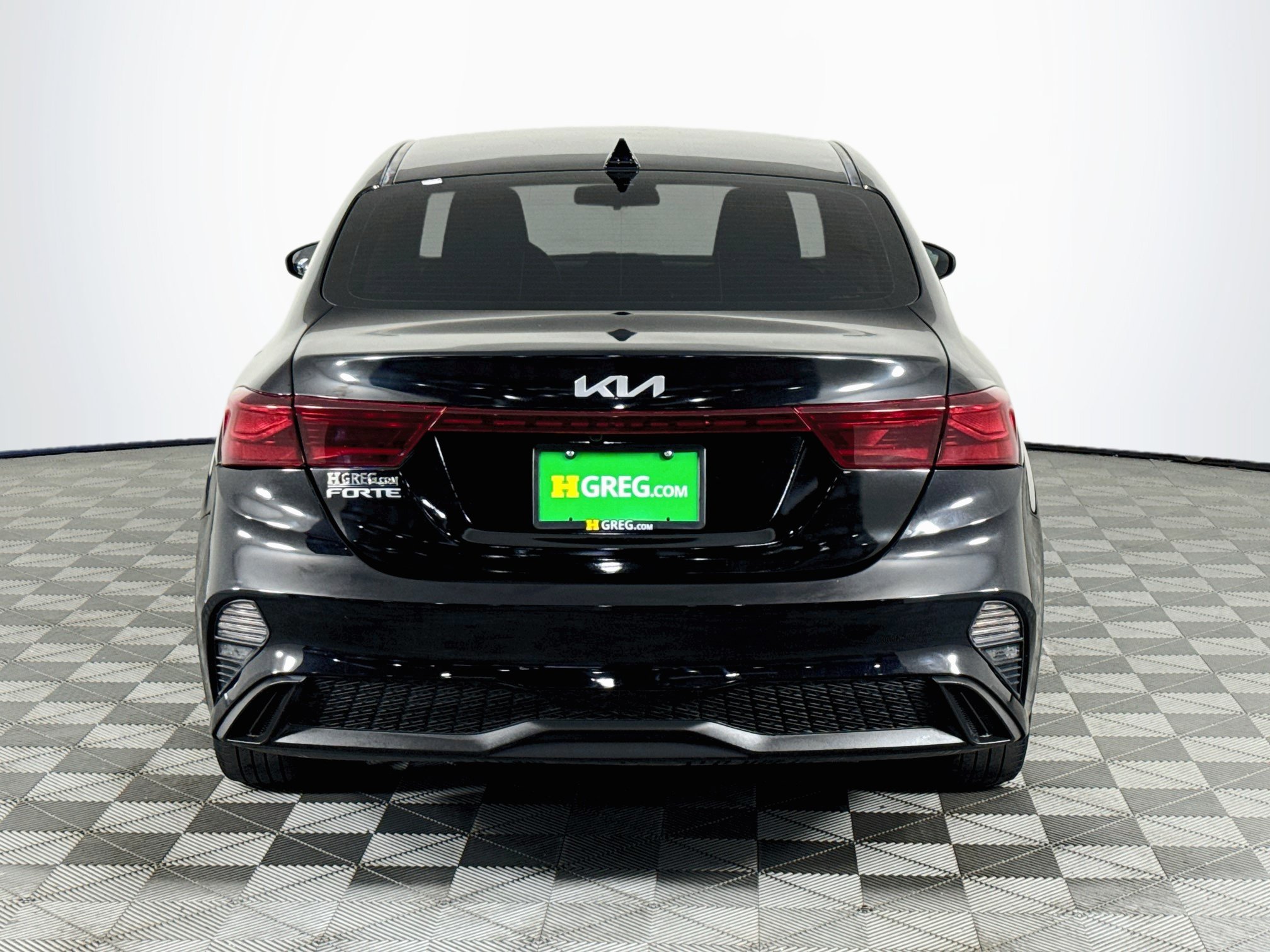Used 2023 Kia Forte LXS FWD image 7