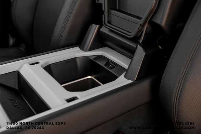 New 2026 Land Rover Defender 130 X-Dynamic SE AWD/4WD image 45