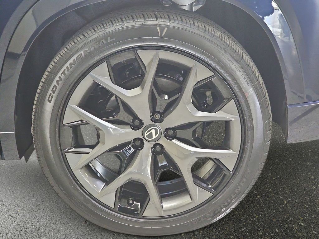 New 2026 Lexus TX 500h AWD image 35