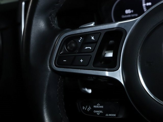 Used 2021 Porsche Cayenne Coupe image 23