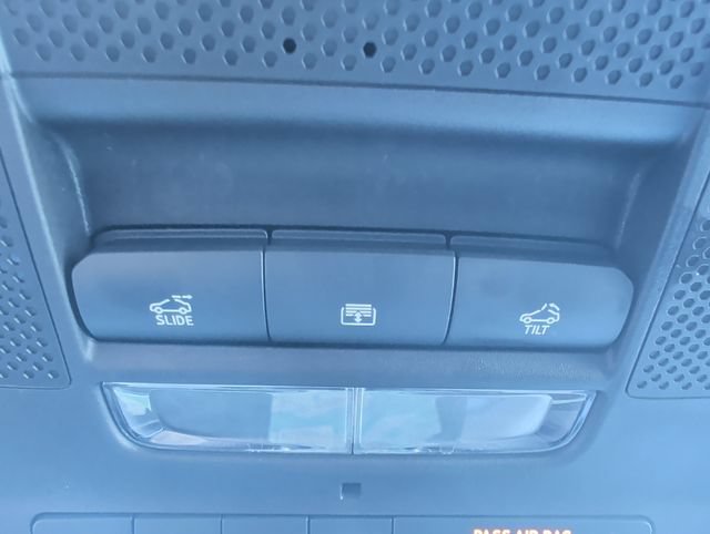 Used 2026 Chevrolet Equinox ACTIV w/ Safety and Technology Package AWD/4WD image 30