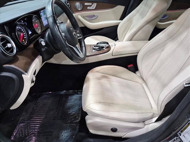 Used 2019 Mercedes-Benz E 300 4MATIC image 17
