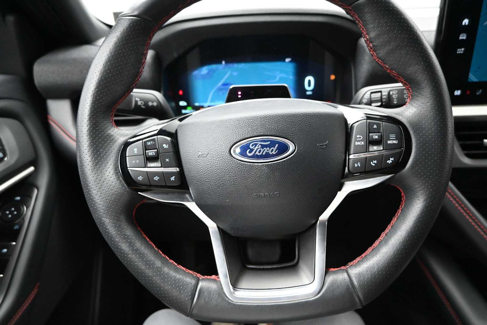 Used 2025 Ford Explorer ST-Line AWD/4WD image 11