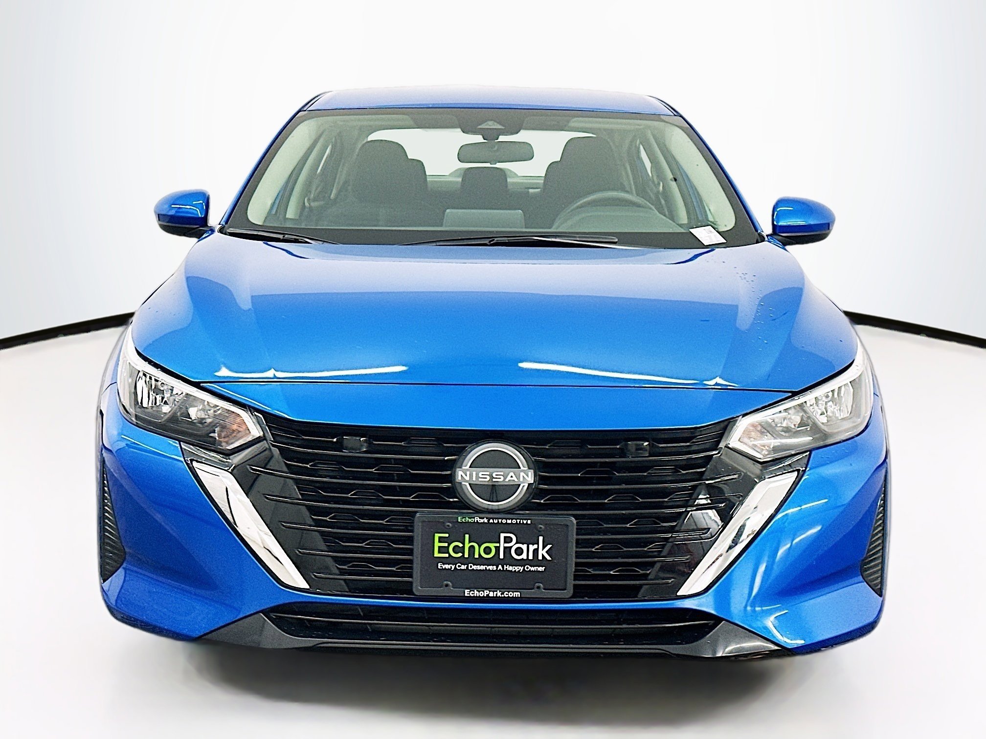 Used 2024 Nissan Sentra SV FWD image 2