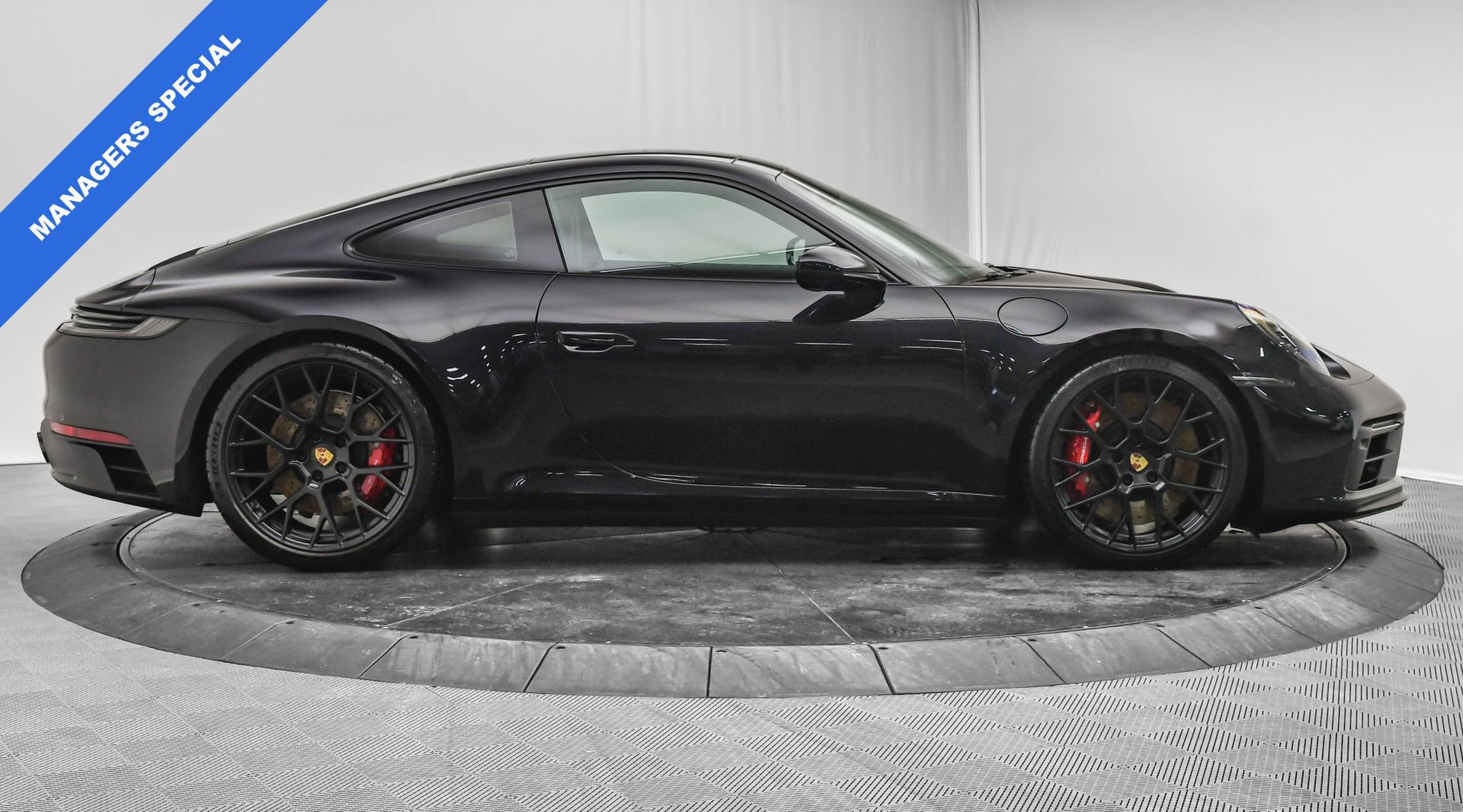 Used 2024 Porsche 911 Carrera GTS image 8