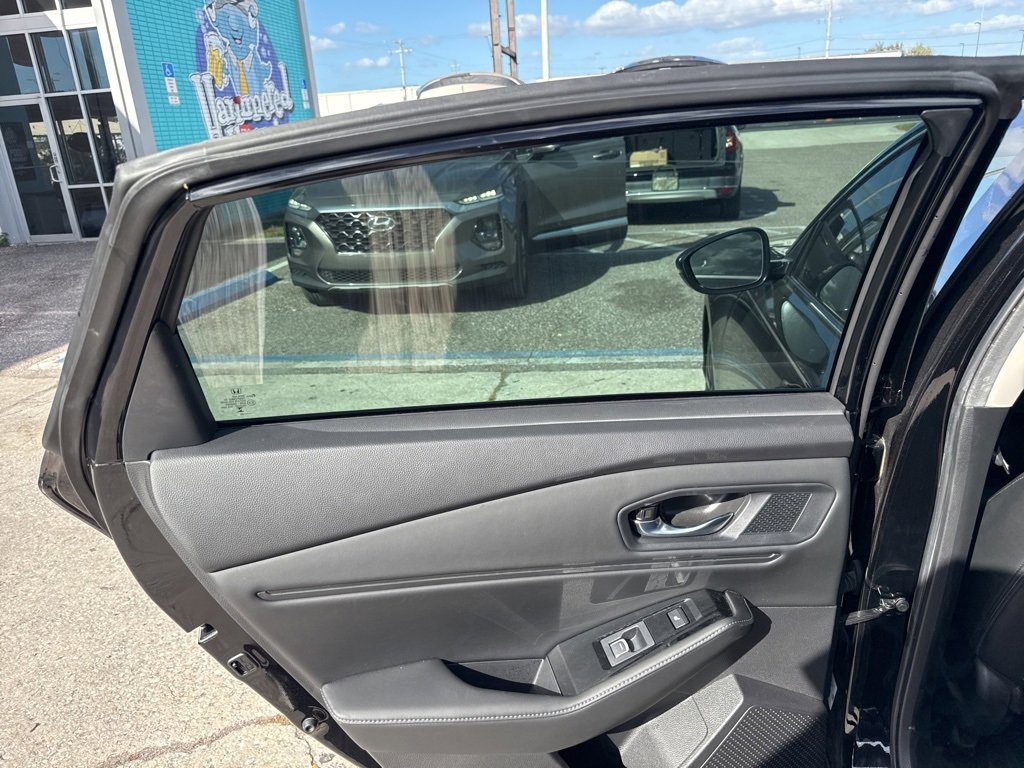 Used 2023 Honda Accord Touring image 21