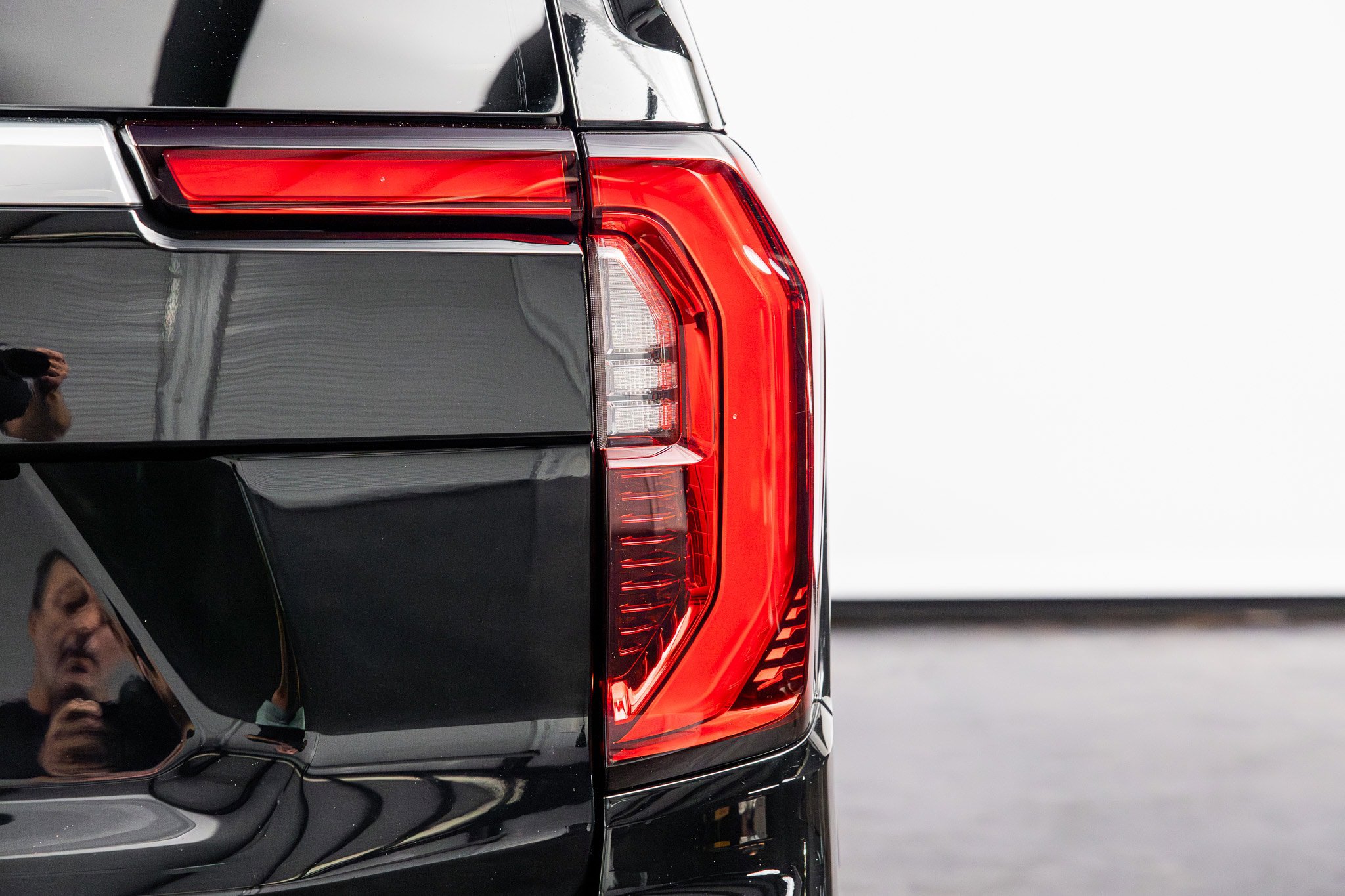 Used 2025 GMC Yukon Denali AWD/4WD image 19
