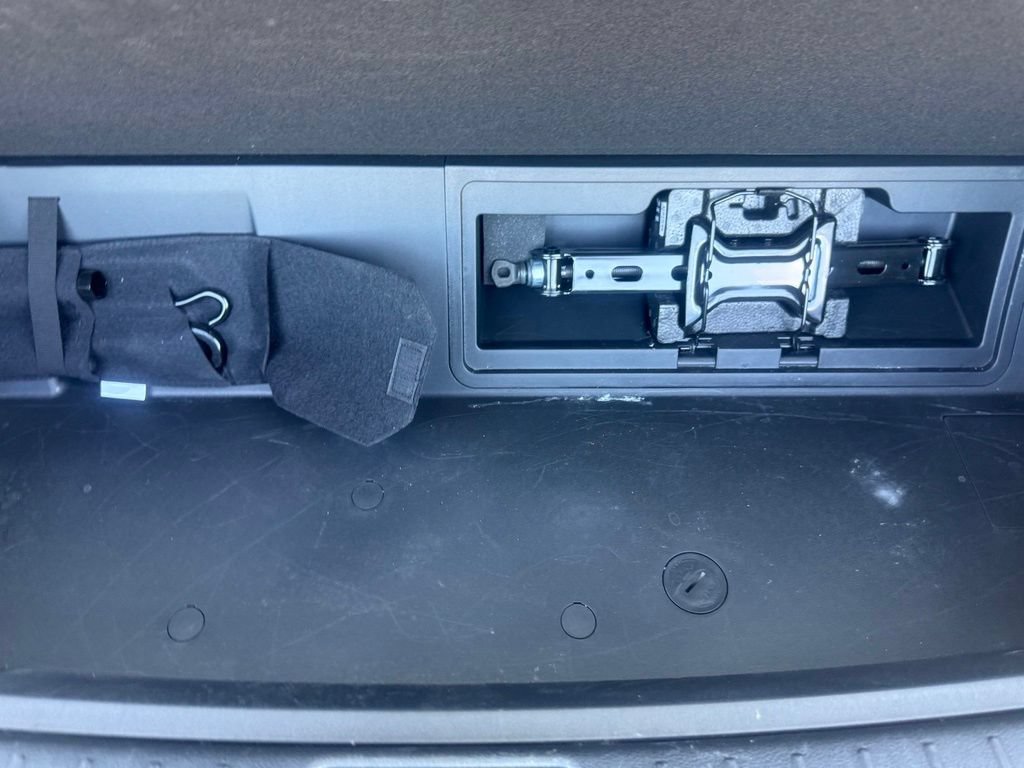 Used 2025 Hyundai Palisade SEL FWD image 47