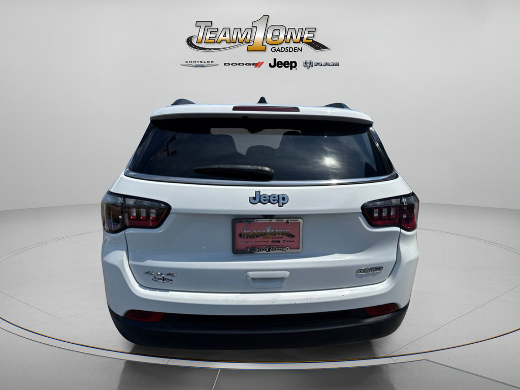 Used 2024 Jeep Compass Latitude AWD/4WD image 7