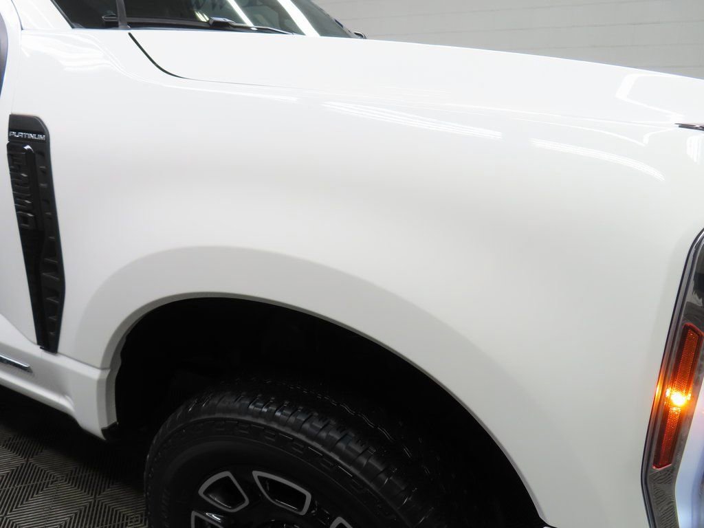Used 2025 Ford F250 Platinum AWD/4WD image 40