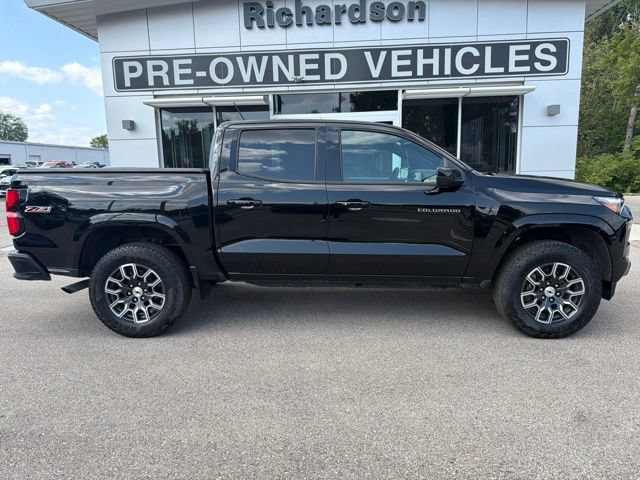 Certified 2024 Chevrolet Colorado Z71 w/ Z71 Convenience Package 2 AWD/4WD image 2