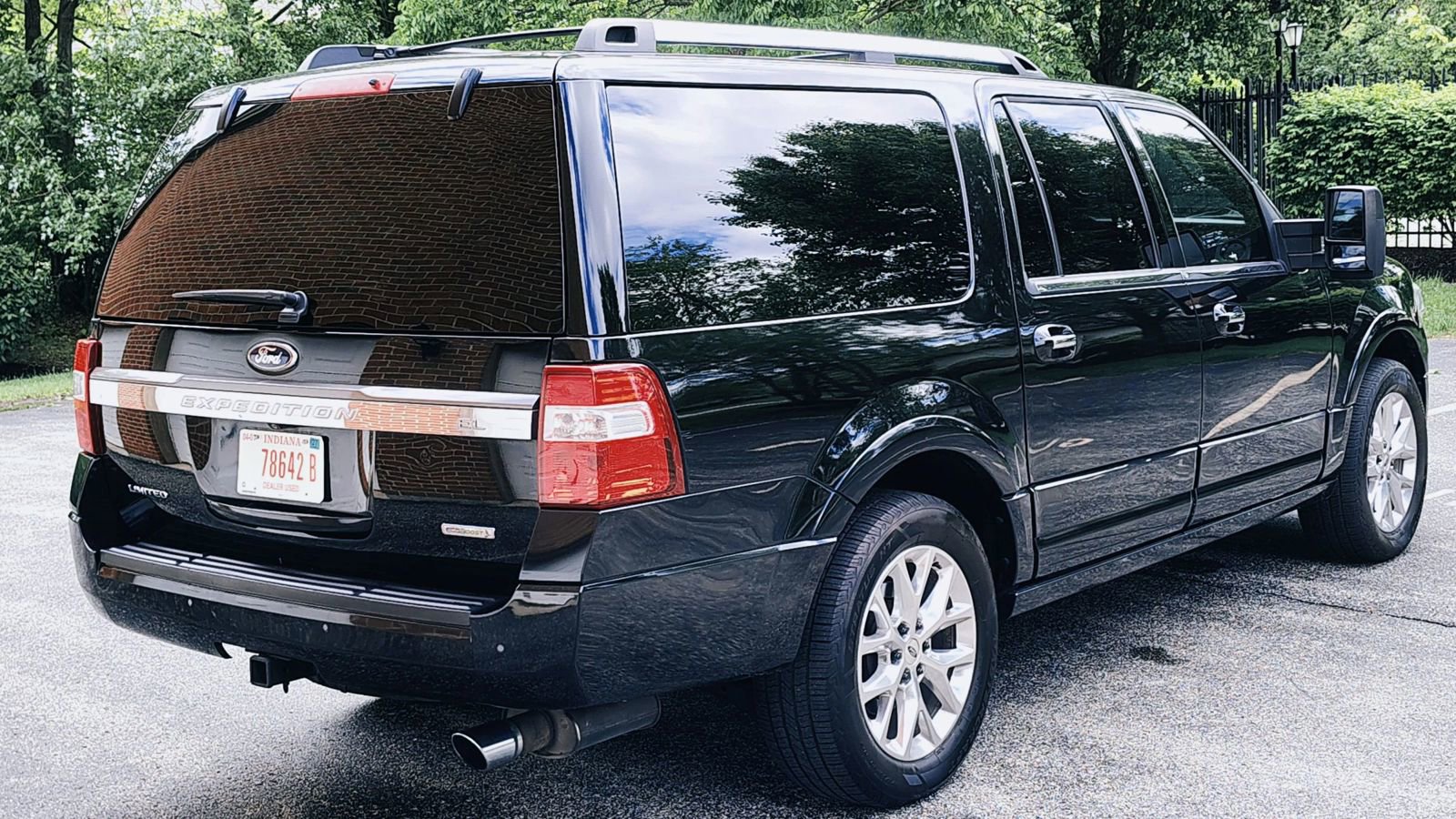 Used 2015 Ford Expedition EL Limited w/ Equipment Group 301A AWD/4WD image 6