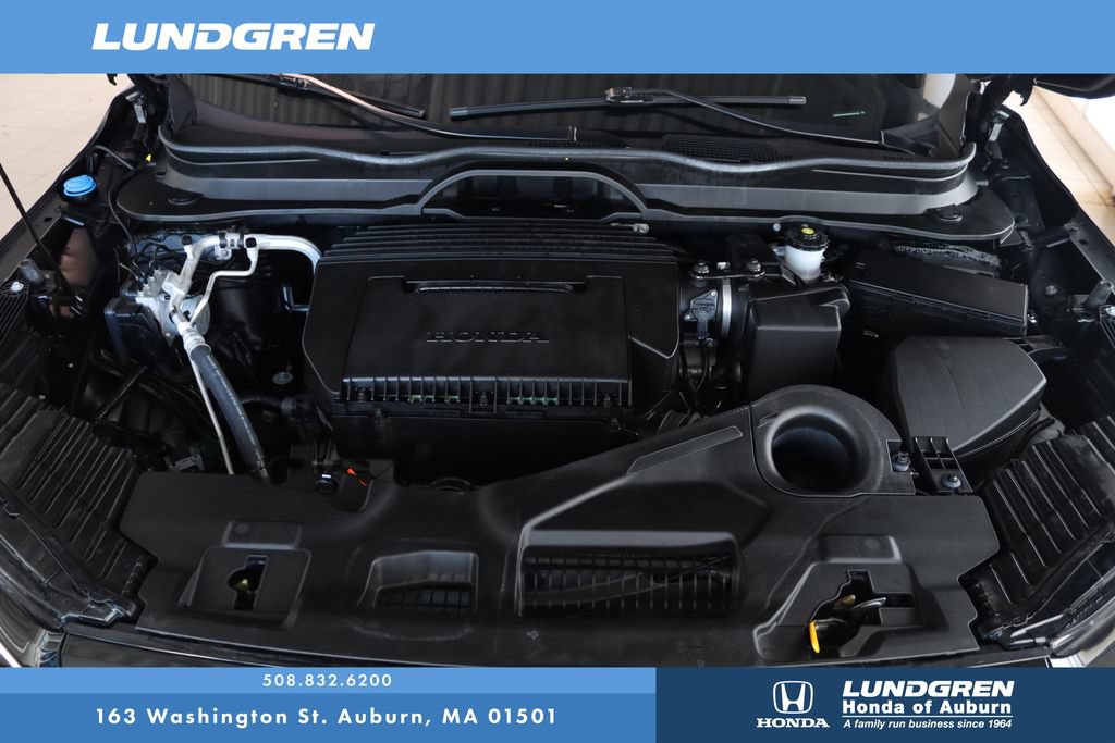 Used 2025 Honda Pilot TrailSport image 38