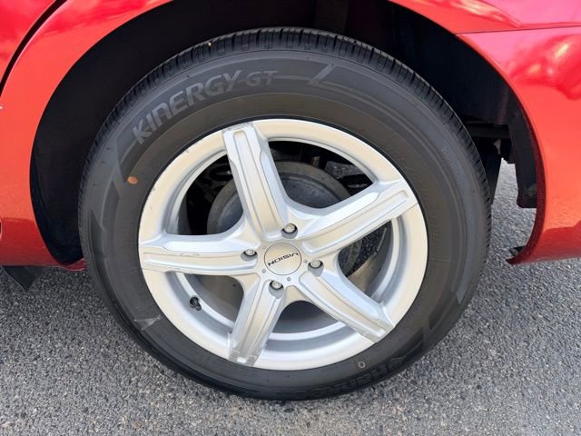 Used 2017 Nissan Versa SV image 11