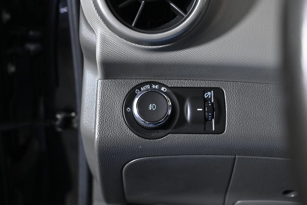 Used 2015 Chevrolet Sonic LTZ w/ Advanced Safety Package FWD image 21