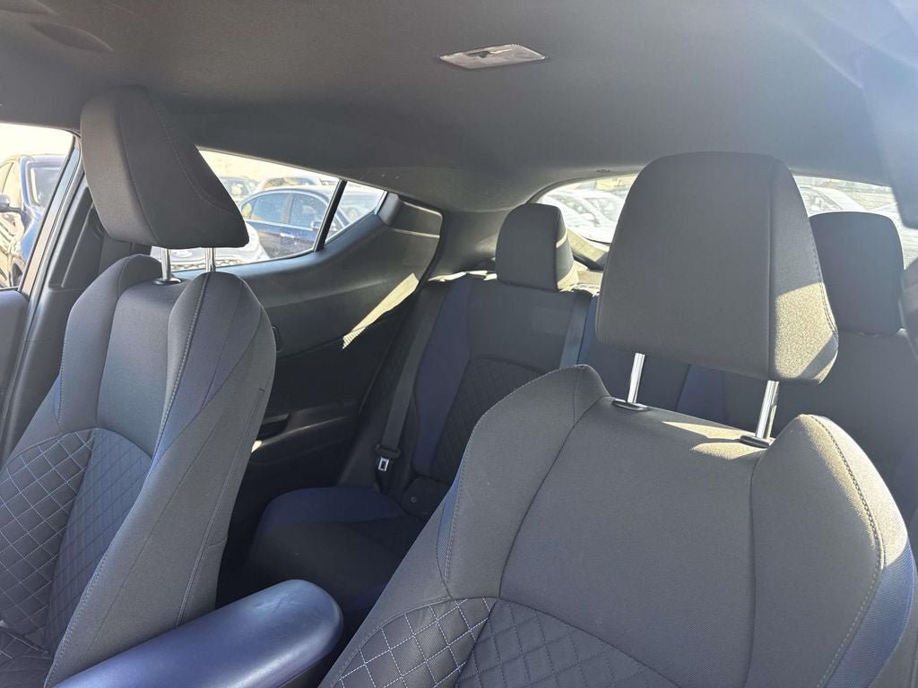 Used 2021 Toyota C-HR XLE FWD image 17