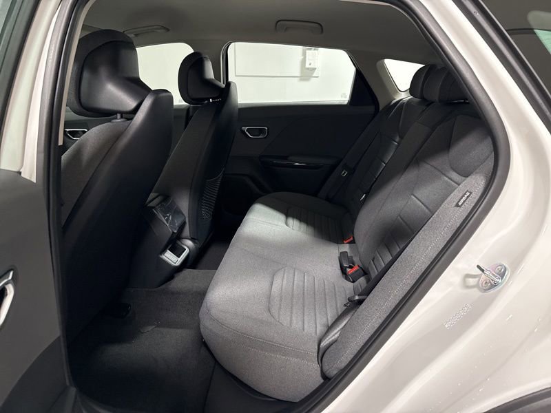 New 2025 Kia K4 EX image 15