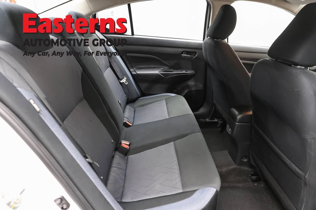 Used 2024 Nissan Versa SV FWD image 25