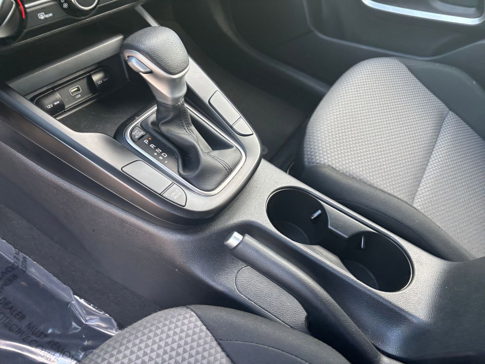 Used 2025 Kia Soul LX w/ LX Technology Package FWD image 36