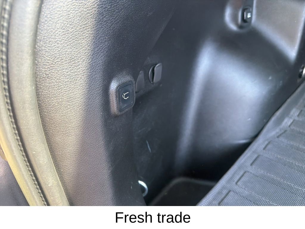 Used 2022 Jeep Cherokee Trailhawk w/ Sun, Sound & Nav Group image 6