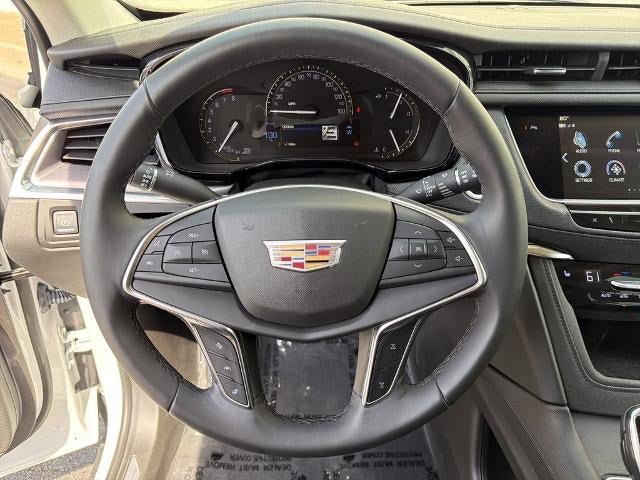 Used 2018 Cadillac XT5 Luxury w/ Driver Awareness Package FWD image 24