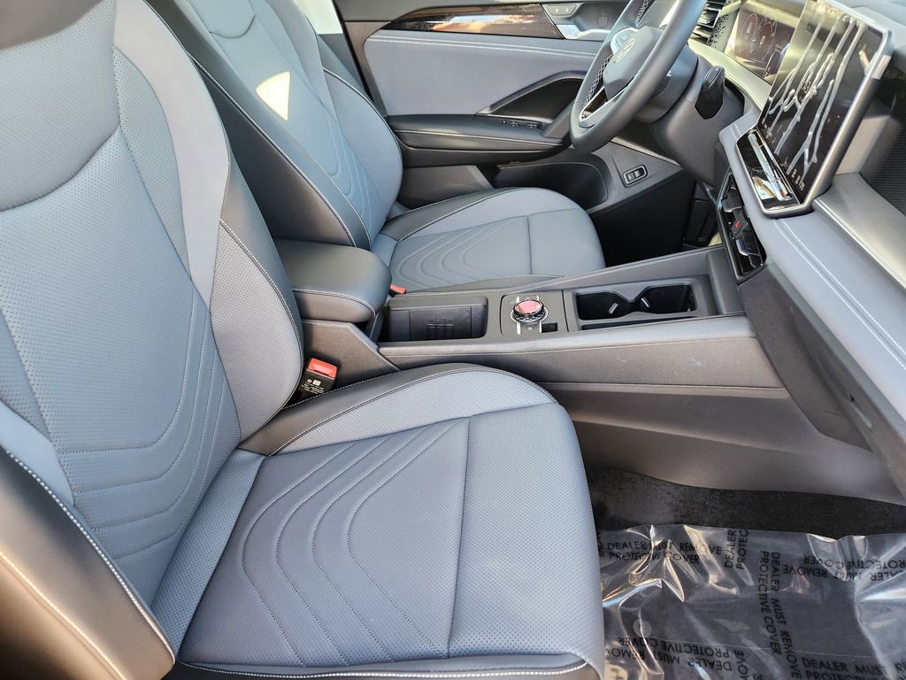 New 2026 Volkswagen Tiguan SE image 4