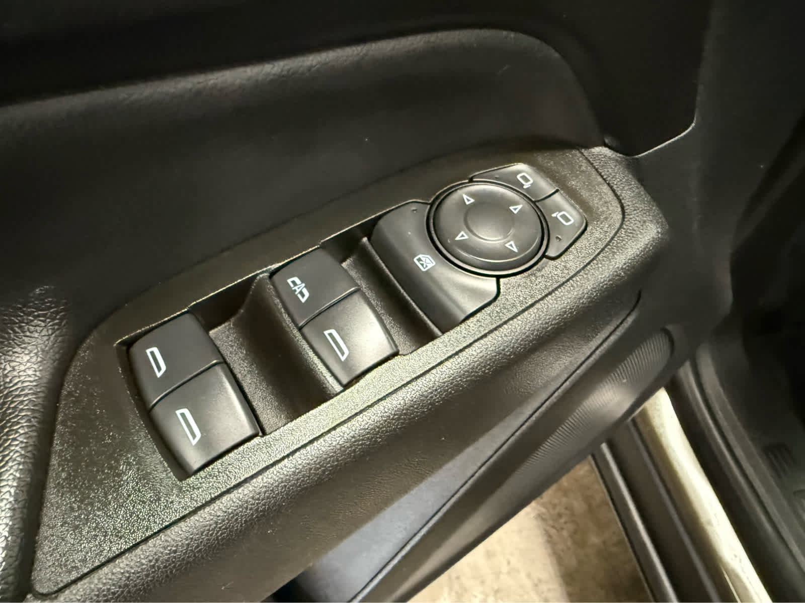 Used 2023 Chevrolet Equinox LT AWD/4WD image 22