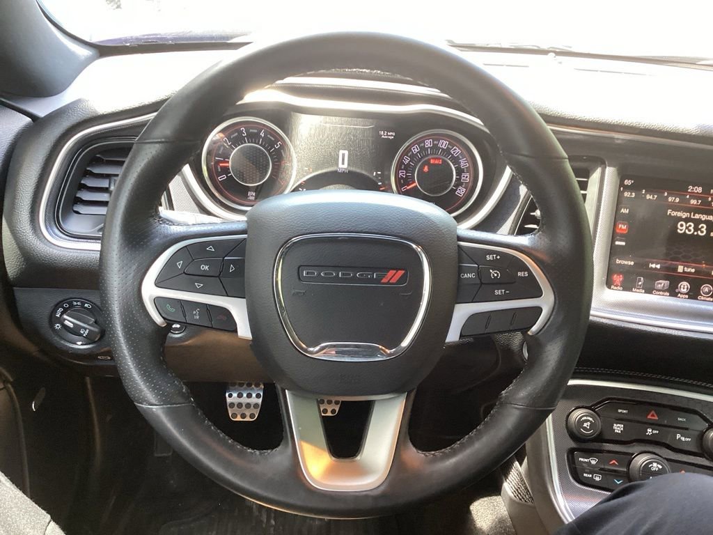 Used 2016 Dodge Challenger R/T Scat Pack w/ Leather Interior Group RWD image 34