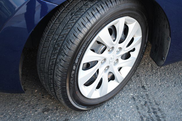 Used 2013 Hyundai Elantra GLS image 11