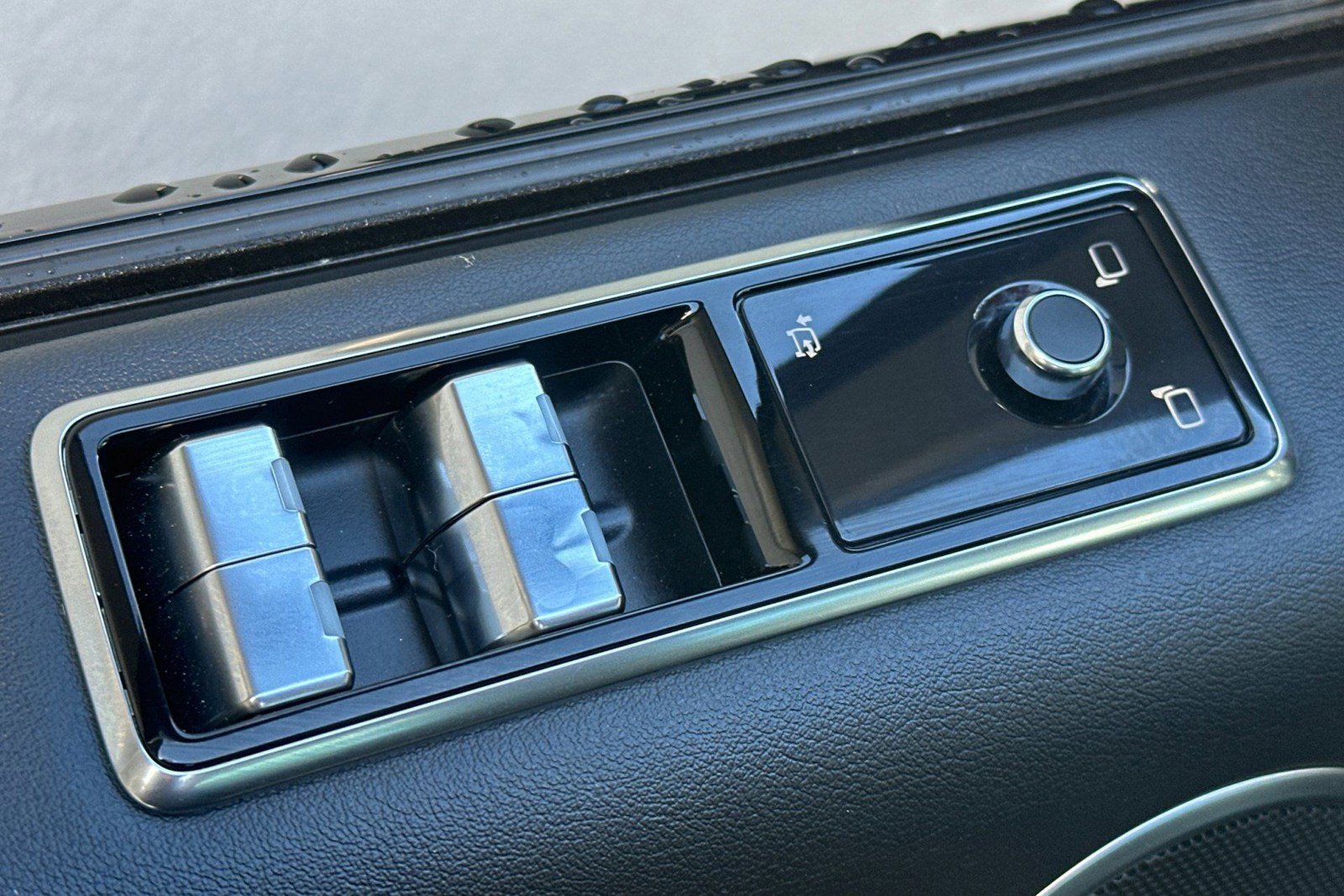 Used 2019 Land Rover Range Rover Sport HSE image 13