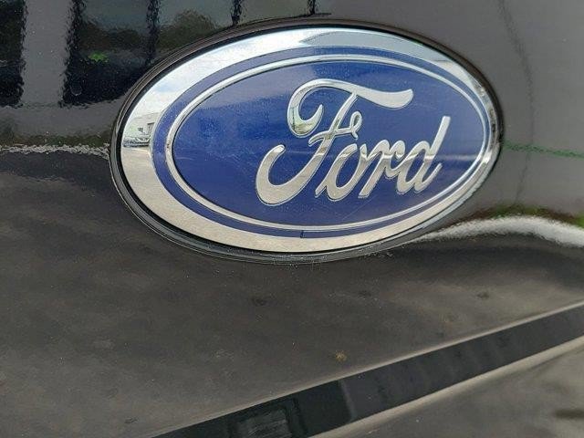 Used 2017 Ford F150 Lariat w/ Equipment Group 502A Luxury AWD/4WD image 27