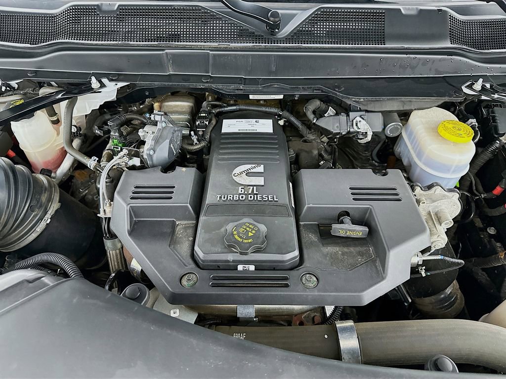 Used 2022 RAM 2500 Tradesman w/ Chrome Appearance Group AWD/4WD image 32