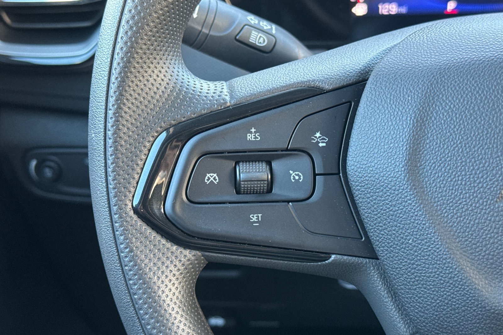 Used 2026 Chevrolet TrailBlazer LT w/ Driver Confidence Package FWD image 35