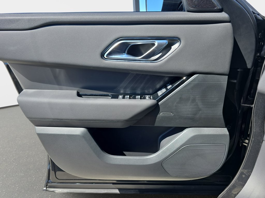 New 2026 Land Rover Range Rover Velar S AWD/4WD image 26