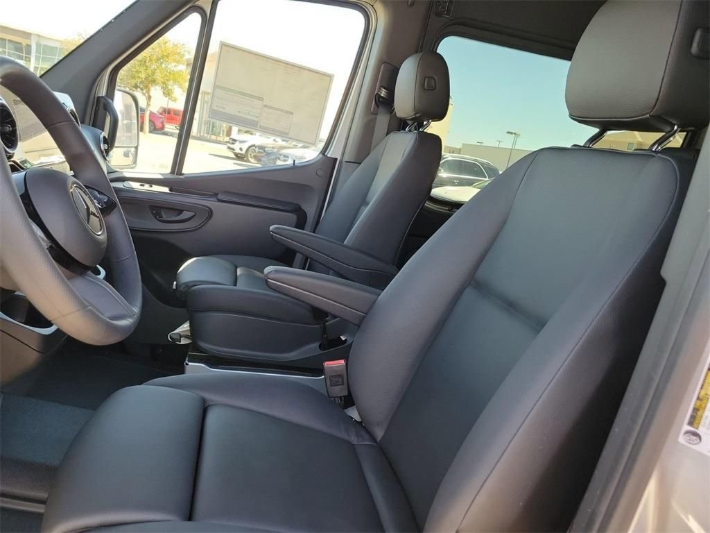 New 2026 Mercedes-Benz Sprinter 2500 image 16