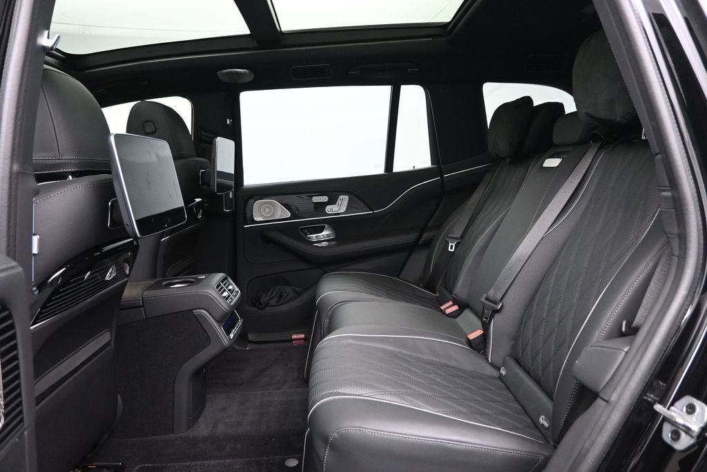 Used 2024 Mercedes-Benz Maybach GLS 600 4MATIC image 28
