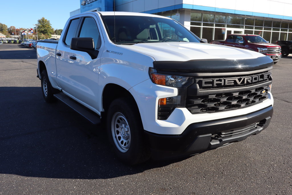 Used 2022 Chevrolet Silverado 1500 W/T w/ WT Value Package AWD/4WD image 2