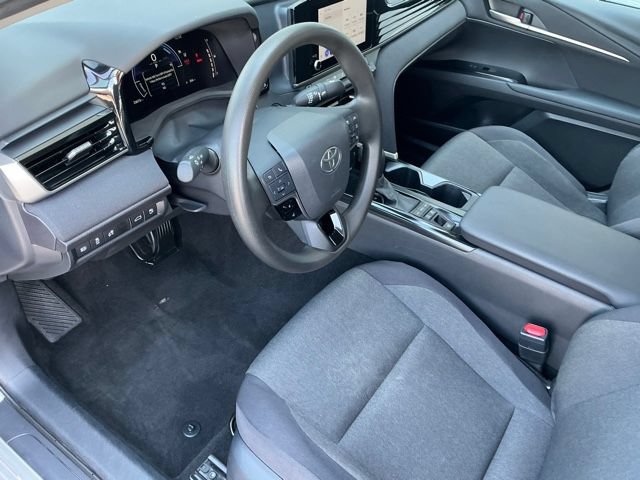 Used 2025 Toyota Camry LE FWD image 13
