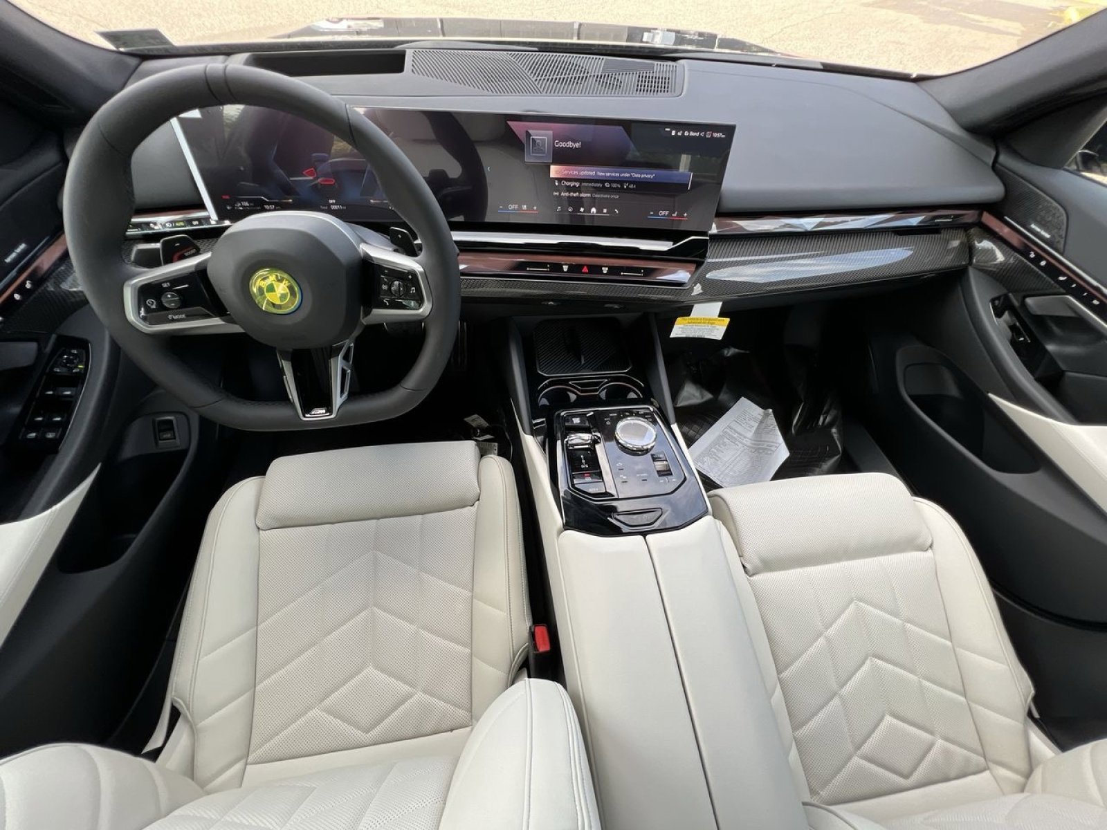 New 2026 BMW 550e xDrive w/ Executive Package image 20