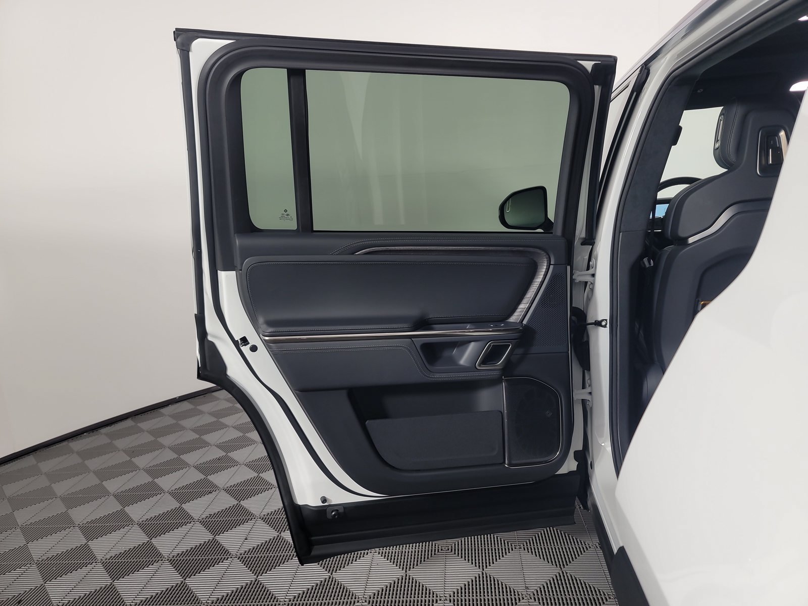 Used 2023 Rivian R1S Adventure Quad AWD/4WD image 17