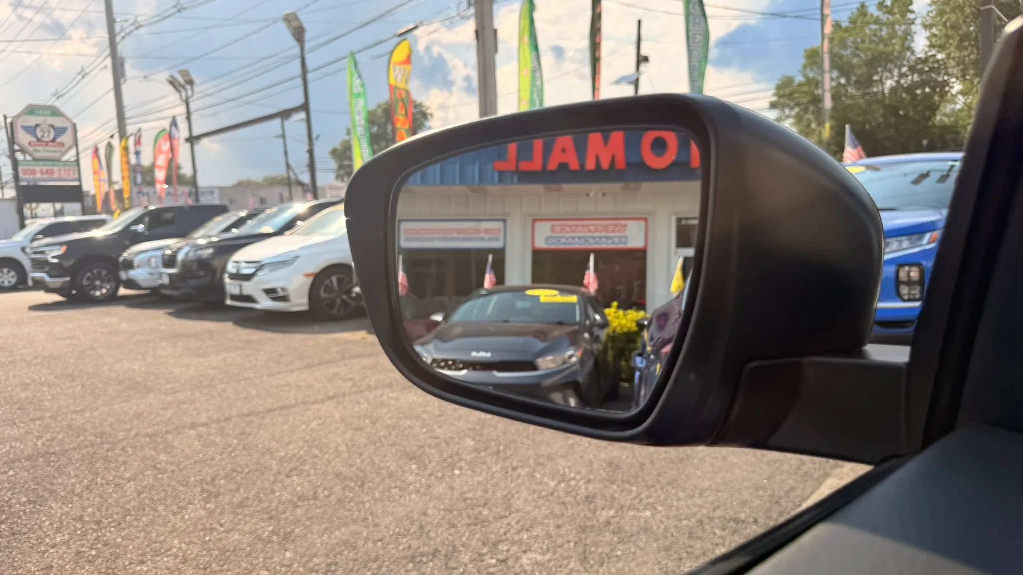 Used 2018 Nissan Rogue Sport S AWD/4WD image 25